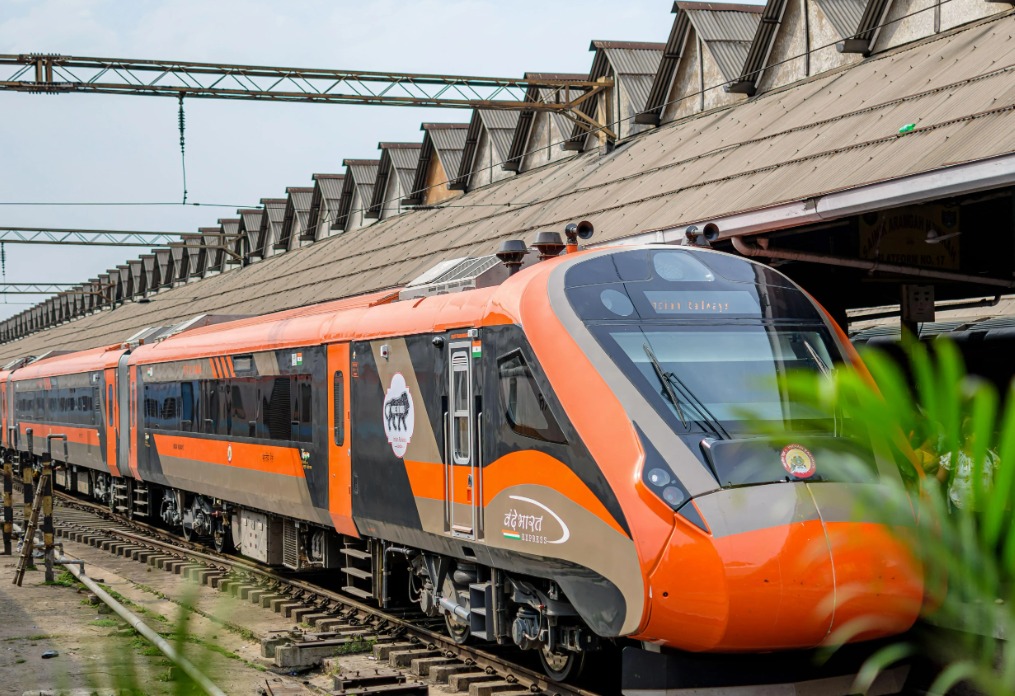 train tatkal ticket booking time